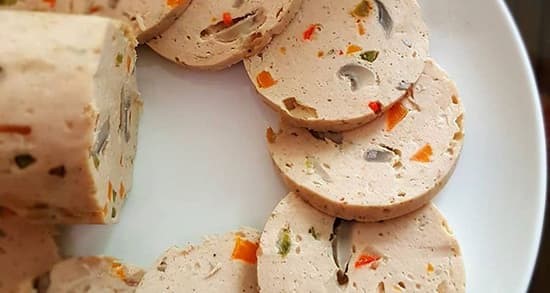 طرز تهیه ی کالباس مرغ خانگی