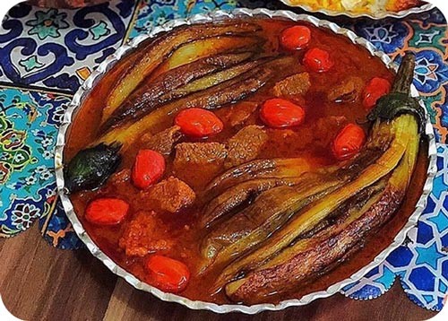 طرز تهیه ی خورشت بادمجان به همراه گوشت