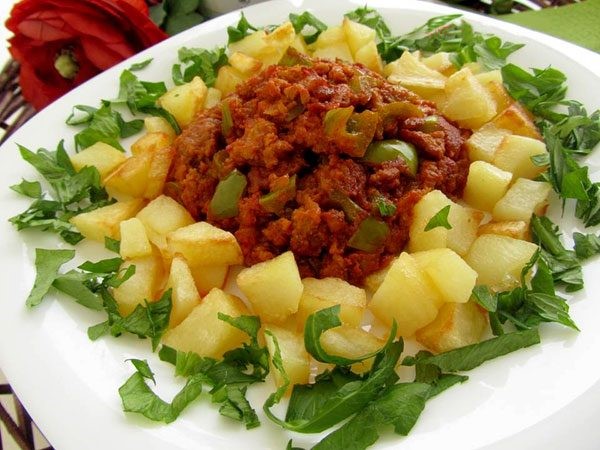 طرز تهیه خوراک سیرابی چرخ شده به همراه سیب زمینی