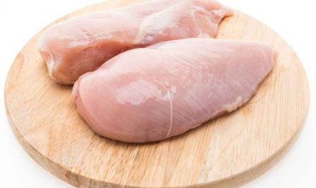 گوشت مرغ از منابع خوب ویتامین B3